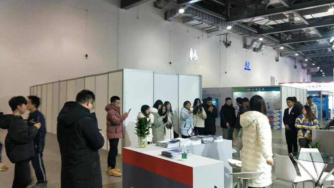 簽約5所高校，發(fā)布2大項目，達內(nèi)在江西省第二屆高校科技成果展切實推動產(chǎn)學(xué)研用深度融合