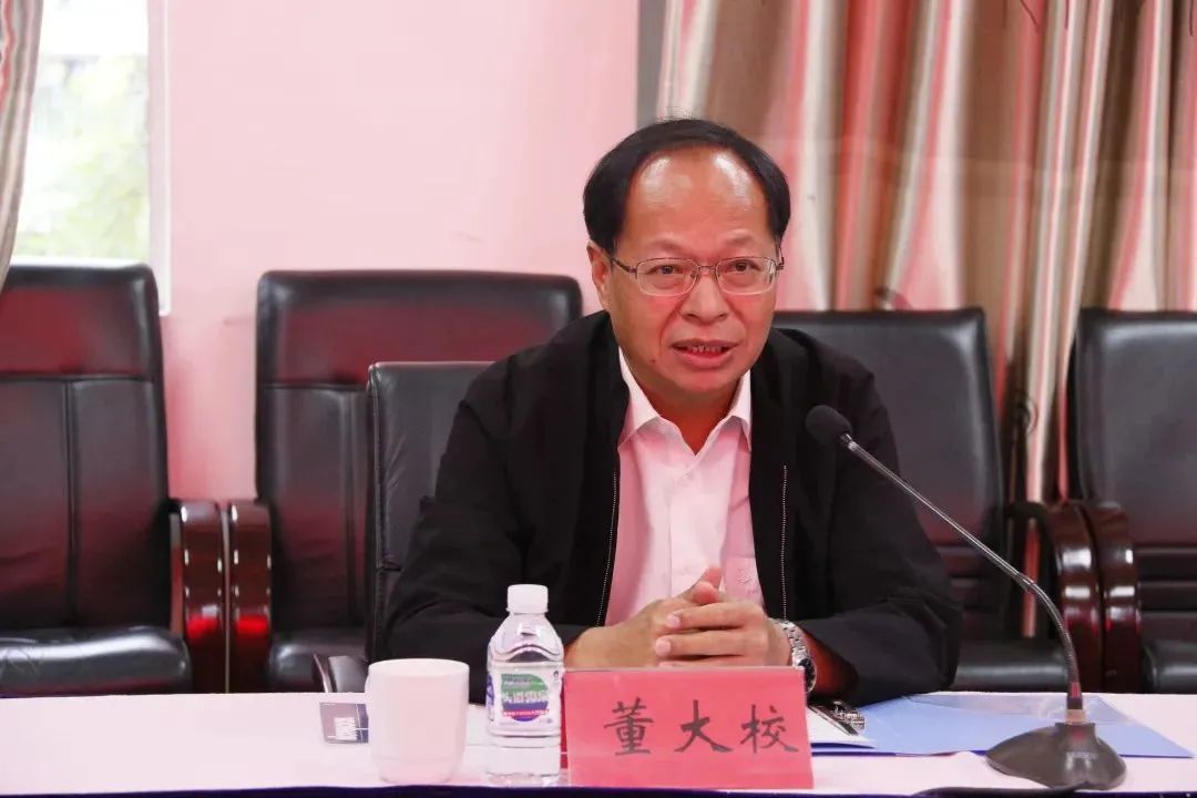 校企合作|達內(nèi)與滇西科技師范學(xué)院共建人工智能學(xué)院簽約儀式順利舉行
