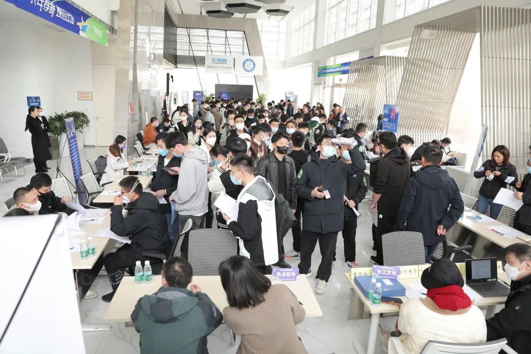 算法工程師要學(xué)什么？
